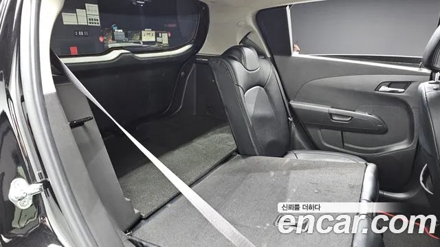 ChevroletGMDaewoo Aveo 2018 thumb 11
