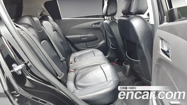 ChevroletGMDaewoo Aveo 2018 thumb 12
