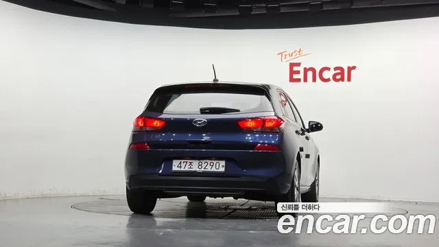 Hyundai i30 2017 thumb 4