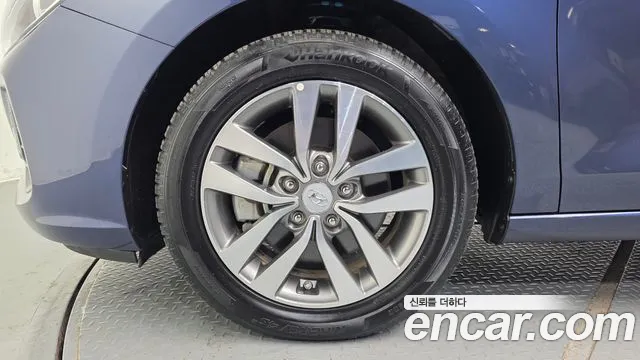 Hyundai i30 2017 thumb 5