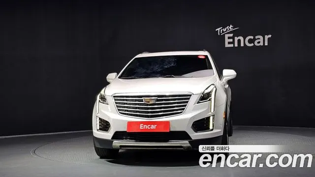 Cadillac XT5 2018 thumb 3