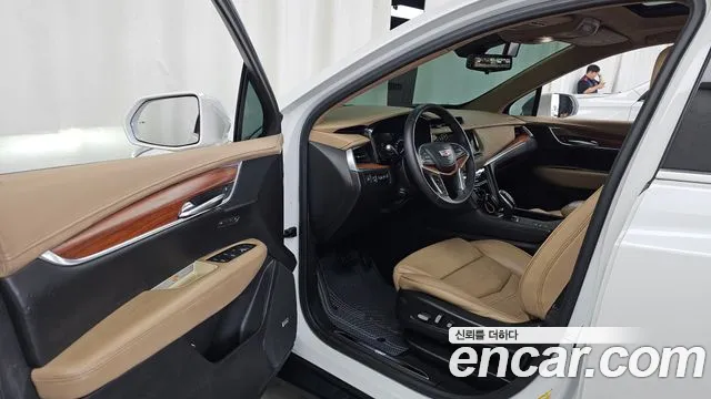 Cadillac XT5 2018 thumb 10