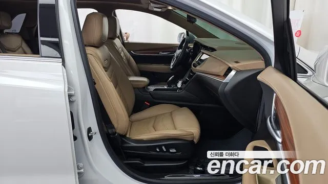 Cadillac XT5 2018 thumb 11