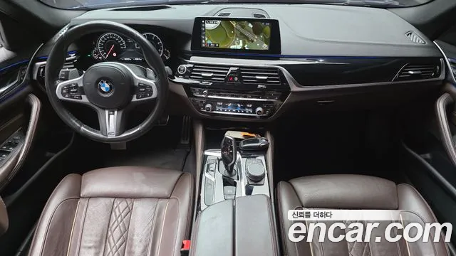 BMW 5-Series 2018 thumb 7