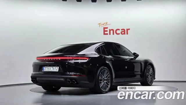 Porsche Panamera 2024 thumb 2