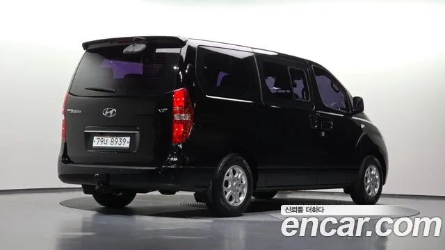 Hyundai Starex 2015 thumb 2