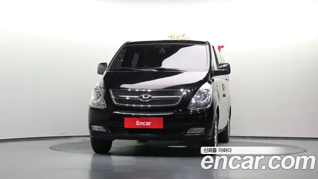 Hyundai Starex 2015 thumb 3