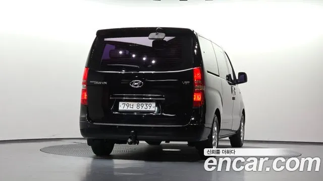 Hyundai Starex 2015 thumb 4