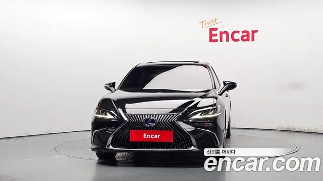 Lexus ES 2018 thumb 3