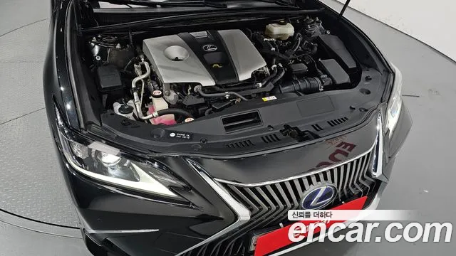 Lexus ES 2018 thumb 6
