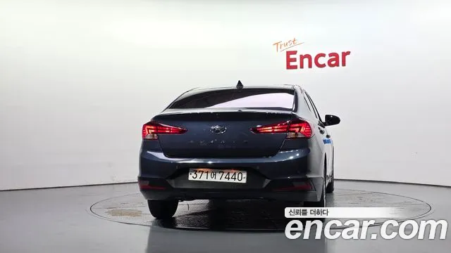 Hyundai Avante 2019 thumb 4
