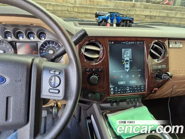 Ford F350 2015 thumb 10