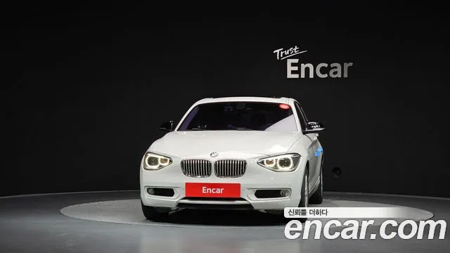 BMW 1-Series 2013 thumb 3