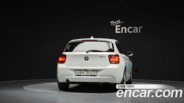 BMW 1-Series 2013 thumb 4