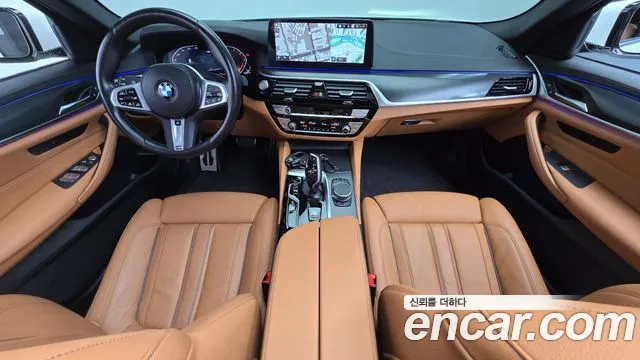 BMW 5-Series 2023 thumb 7