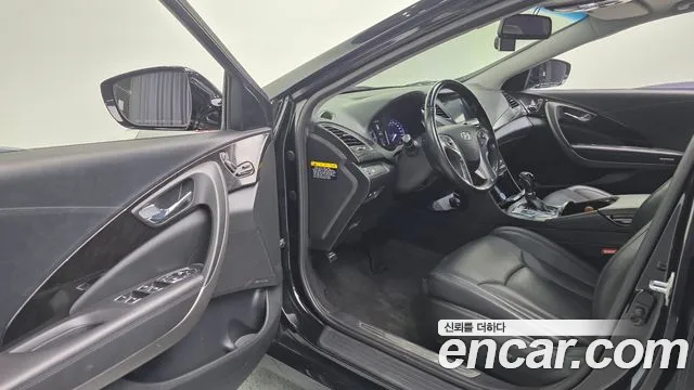 Hyundai Grandeur 2015 thumb 12