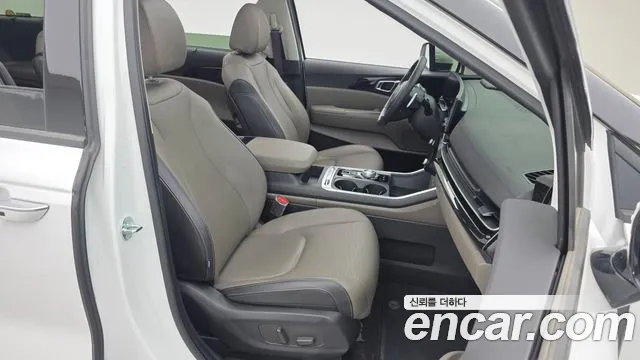Kia Carnival 2024 thumb 11