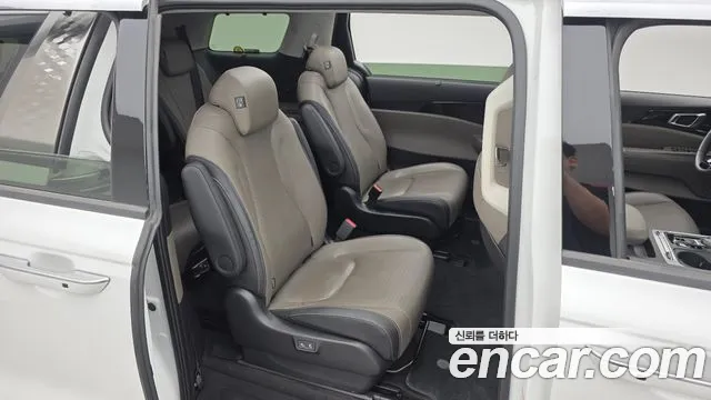 Kia Carnival 2024 thumb 12