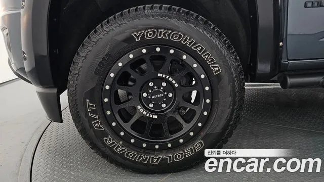 ChevroletGMDaewoo Colorado 2019 thumb 4