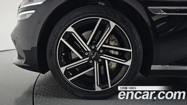 Genesis G80 2024 thumb 4