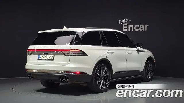 Lincoln Aviator 2022 thumb 2