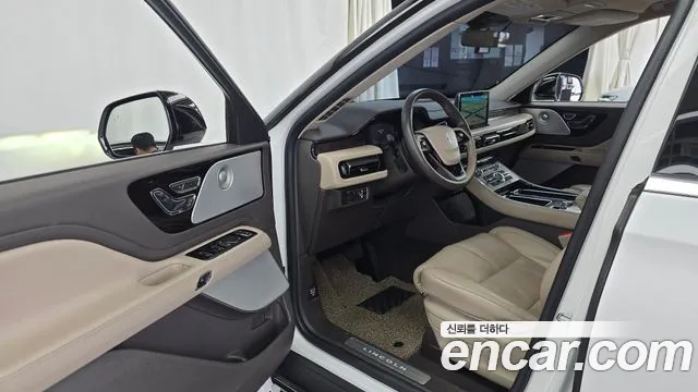 Lincoln Aviator 2022 thumb 10
