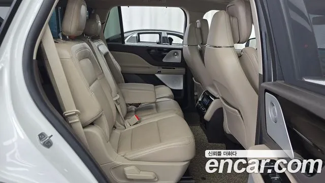 Lincoln Aviator 2022 thumb 11