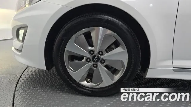 Kia K5 2015 thumb 4
