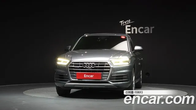 Audi Q5 2020 thumb 3