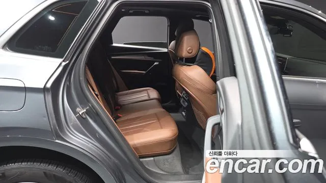 Audi Q5 2020 thumb 12