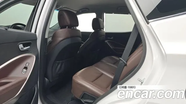 Hyundai Santa Fe 2016 thumb 10