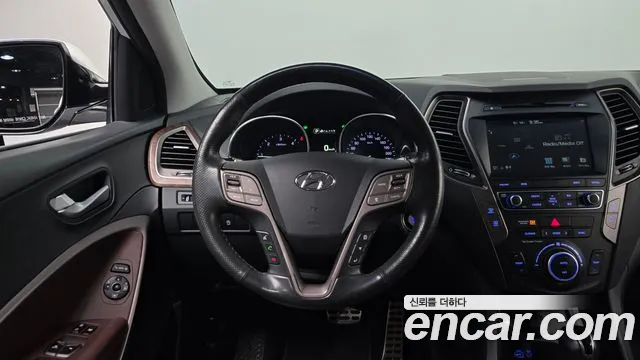 Hyundai Santa Fe 2016 thumb 11