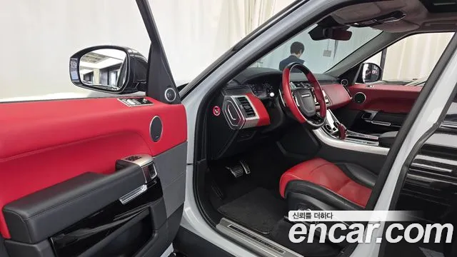 Land Rover Range Rover Sport 2019 thumb 10
