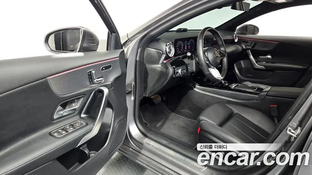 Mercedes-Benz A-Класс 2024 thumb 10