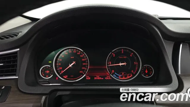 BMW Gran Turismo 2013 thumb 8