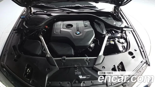 BMW 5-Series 2018 thumb 6