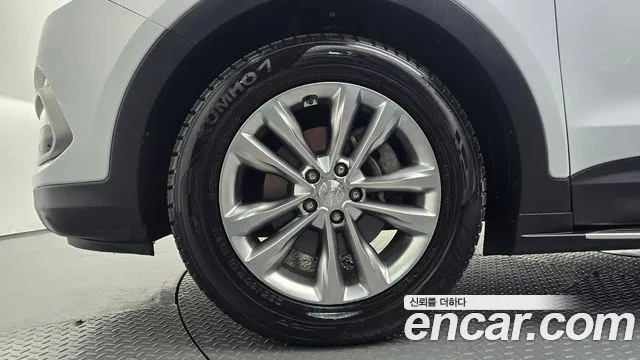 Hyundai Santa Fe 2017 thumb 5