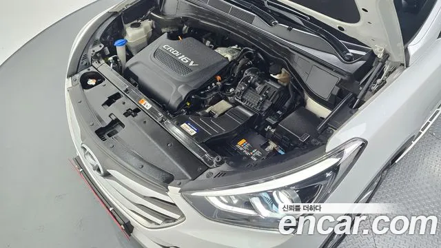 Hyundai Santa Fe 2017 thumb 6