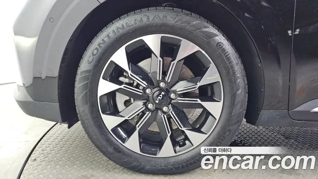 Kia Carnival 2023 thumb 5