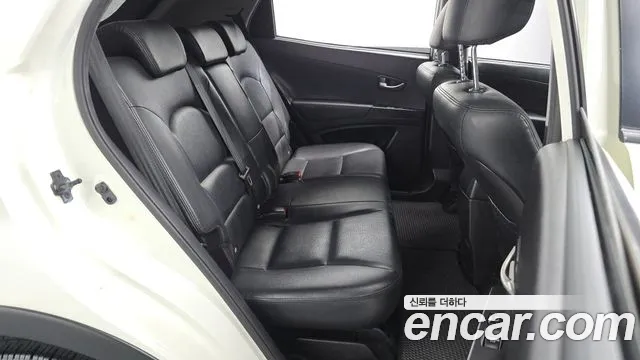 KG_Mobility_Ssangyong KORANDO 2013 thumb 11