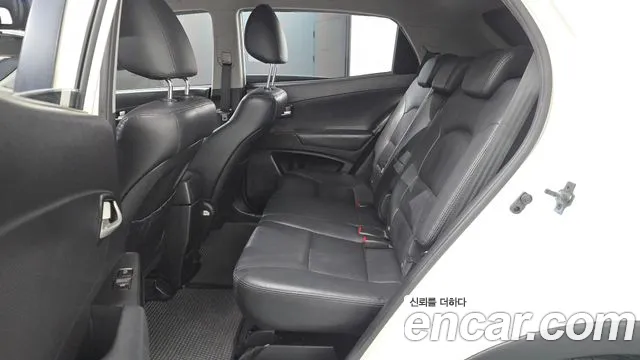 KG_Mobility_Ssangyong KORANDO 2013 thumb 12