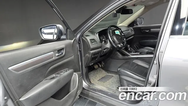 Renault-KoreaSamsung Koleos 2017 thumb 10
