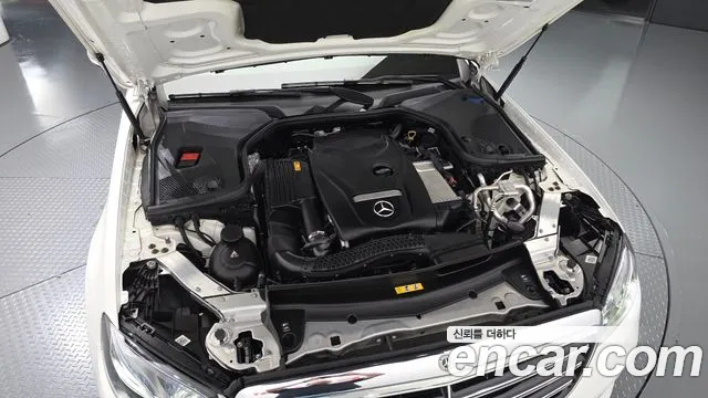 Mercedes-Benz E-Класс 2018 thumb 6