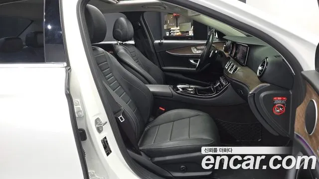 Mercedes-Benz E-Класс 2018 thumb 11