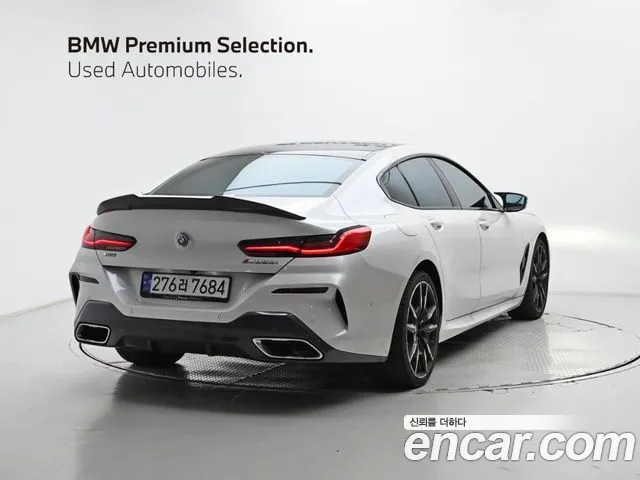BMW 8-Series 2024 thumb 2