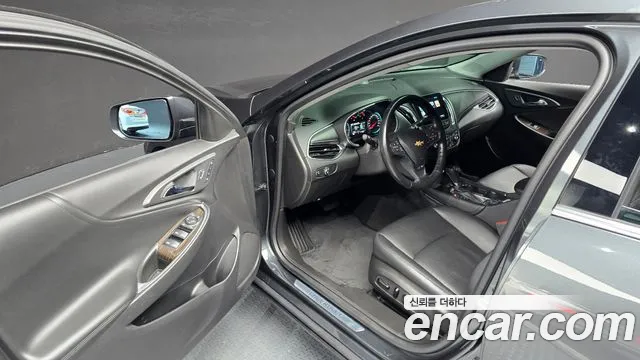 ChevroletGMDaewoo Malibu 2017 thumb 11