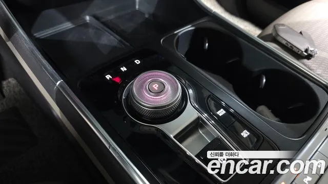 Kia Carnival 2024 thumb 9