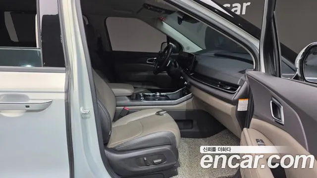 Kia Carnival 2024 thumb 10