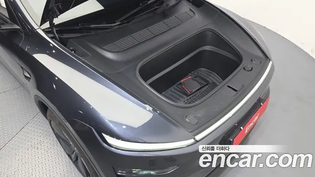 Tesla Model Y 2026 thumb 6