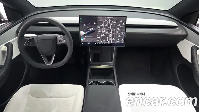 Tesla Model Y 2026 thumb 7